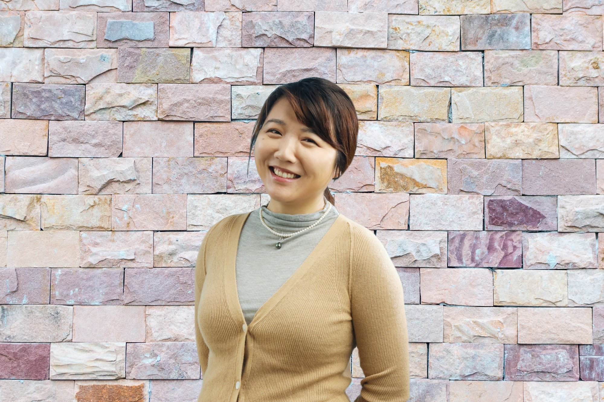 Li Li, Psychotherapist, Relational and Somatic