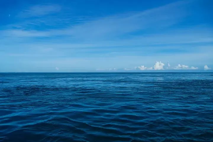 深蓝大海般的多伦多心理治疗全面疗愈复杂创伤和解离